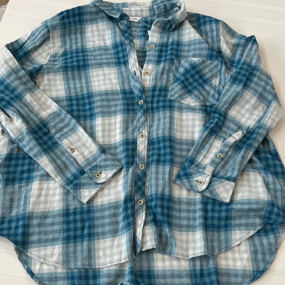 Women’s Super Soft Flannel Button Up